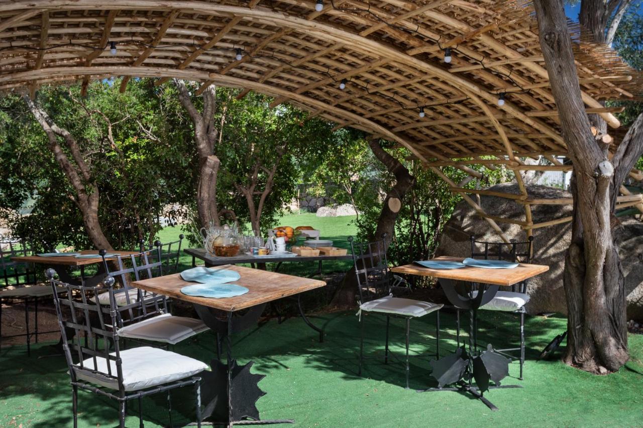 Il Mirto Bed & Breakfast Baja Sardinia Bagian luar foto